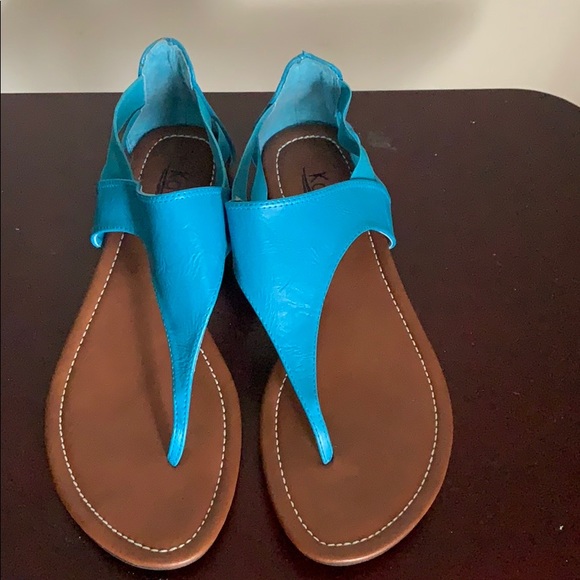 Sandals - Picture 2 of 5